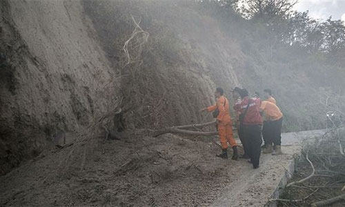 terremoto en Indonesia Más de 500 montañeros atrapados en Indonesia tras el terremoto